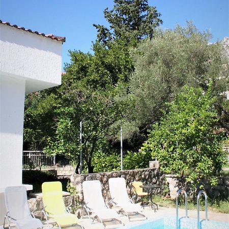 Holiday Home Ametist Котор Екстер'єр фото
